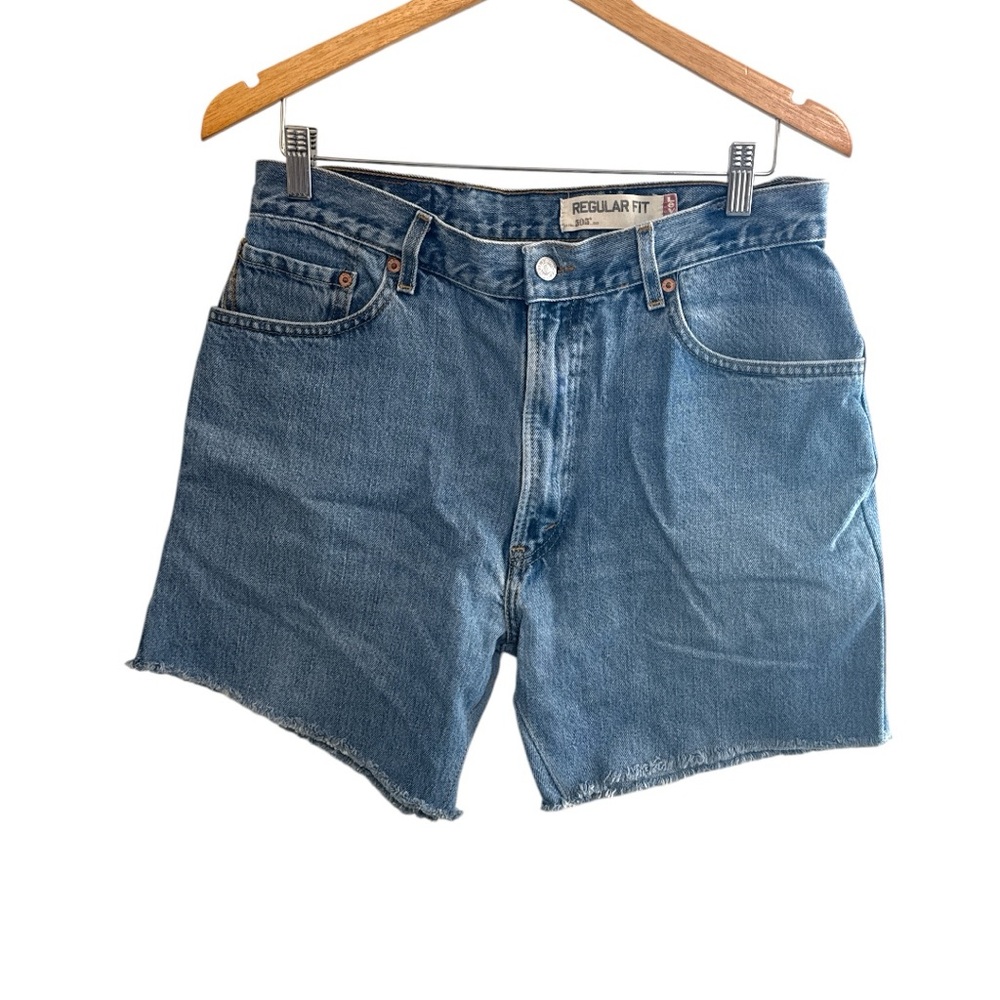 NWT Urban Renewal Levi 505 Regular Fit 6” Denim High Rise Vintage Shorts Size L